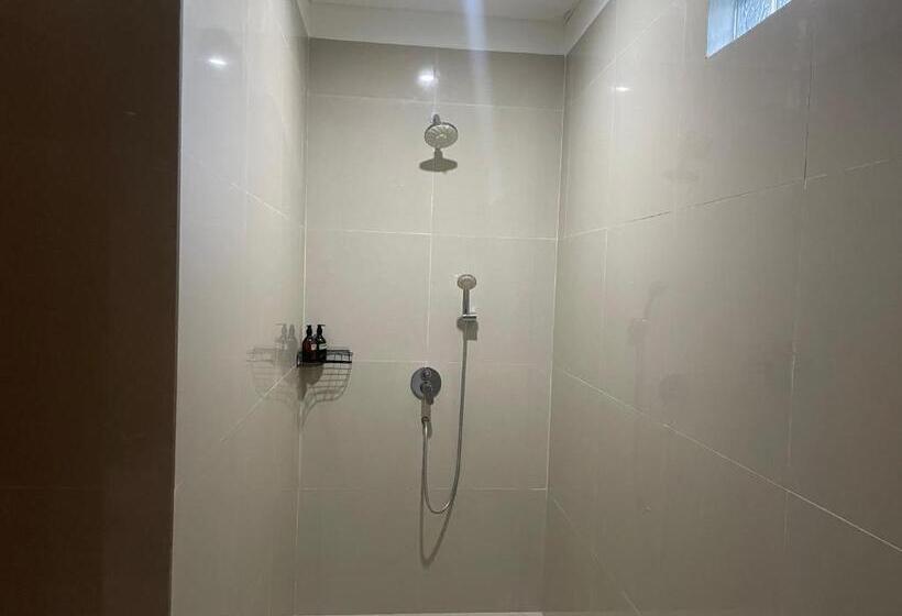 פנסיון Kusuma Life