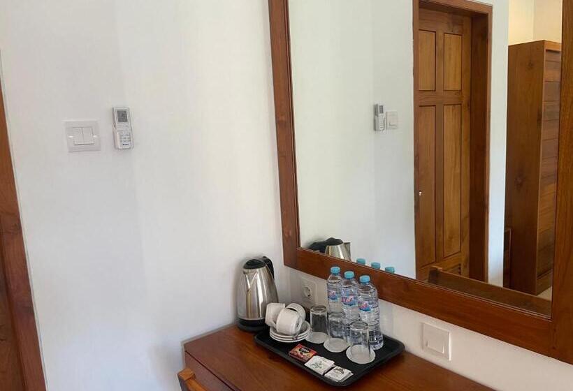 פנסיון Kusuma Life