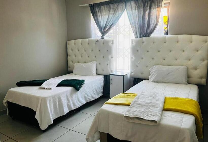 פנסיון Skyprince Guesthouse