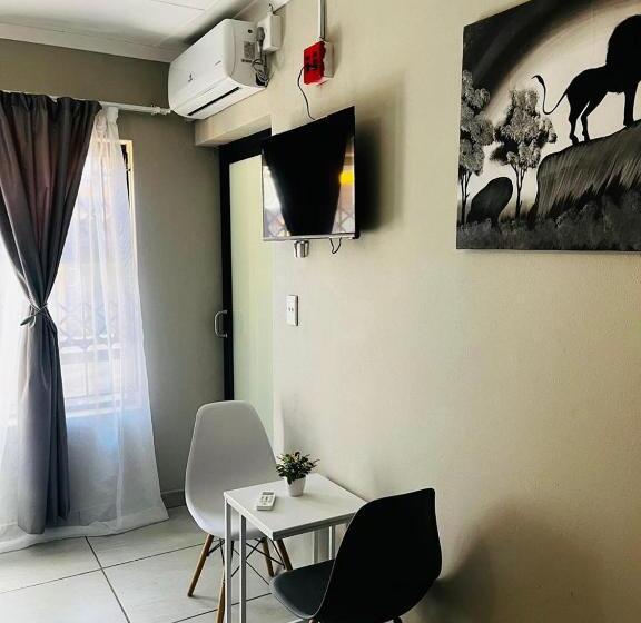 פנסיון Skyprince Guesthouse