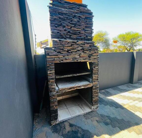 פנסיון Skyprince Guesthouse