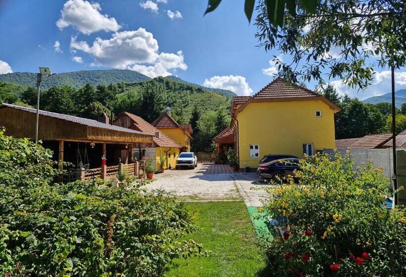 Pensiunea Agroturistica La Doina