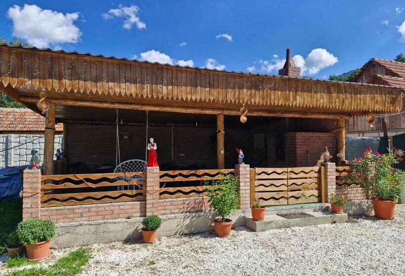 Pensiunea Agroturistica La Doina