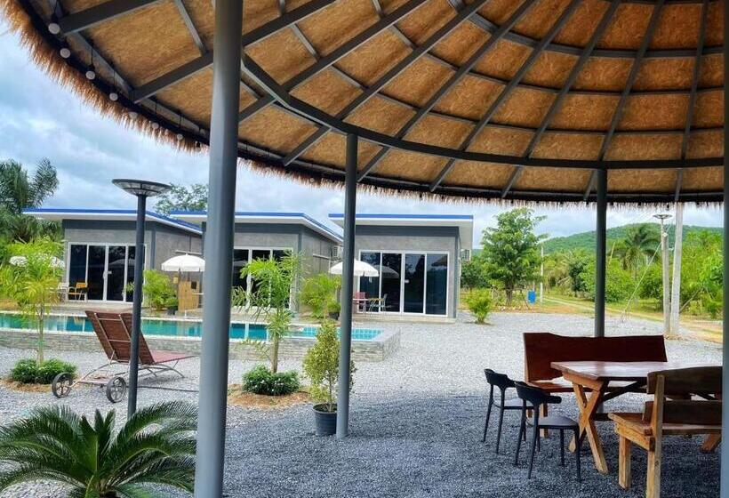 Bed and Breakfast Sukcharoen Farm