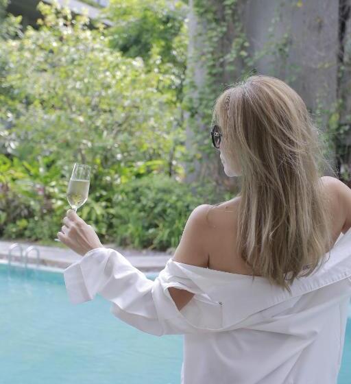 Diamond Poolview Bangtao By The Gentle