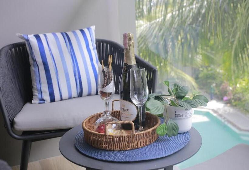 Diamond Poolview Bangtao By The Gentle