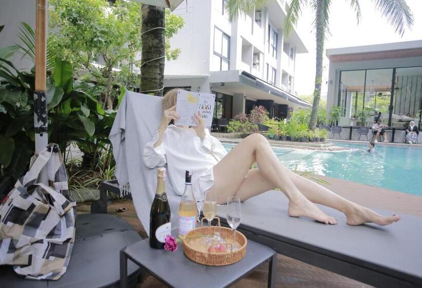 Diamond Poolview Bangtao By The Gentle