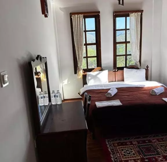 Hotelli Ecevit Hanı