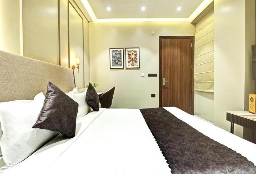 호텔 Saltstayz Olive   Pitampura