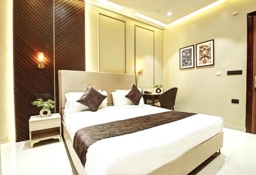 호텔 Saltstayz Olive   Pitampura