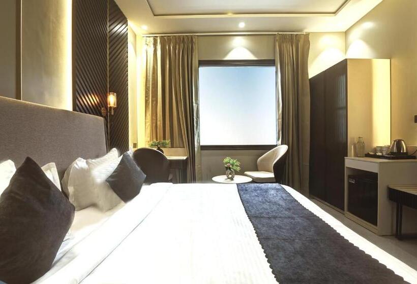 호텔 Saltstayz Olive   Pitampura