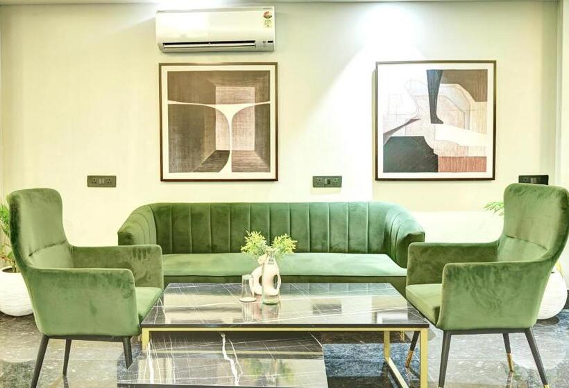 호텔 Saltstayz Olive   Pitampura