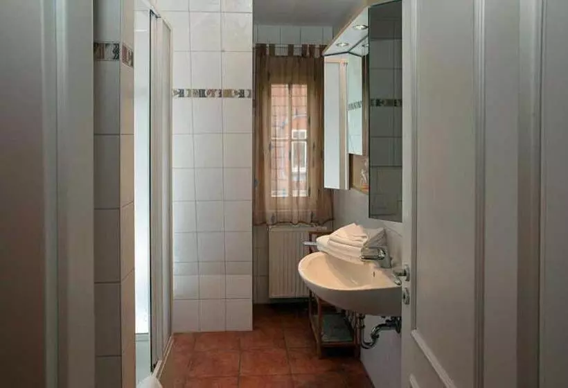 Hotelli Unter Den Kolonnaden 14