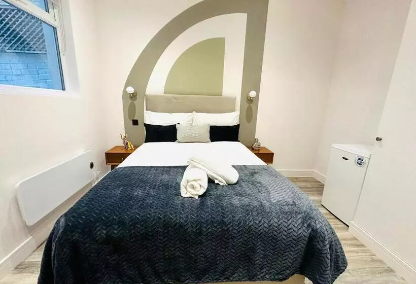 ペンション Brand New En Suite, Super Location