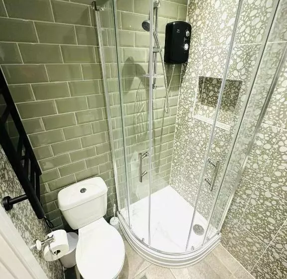 ペンション Brand New En Suite, Super Location