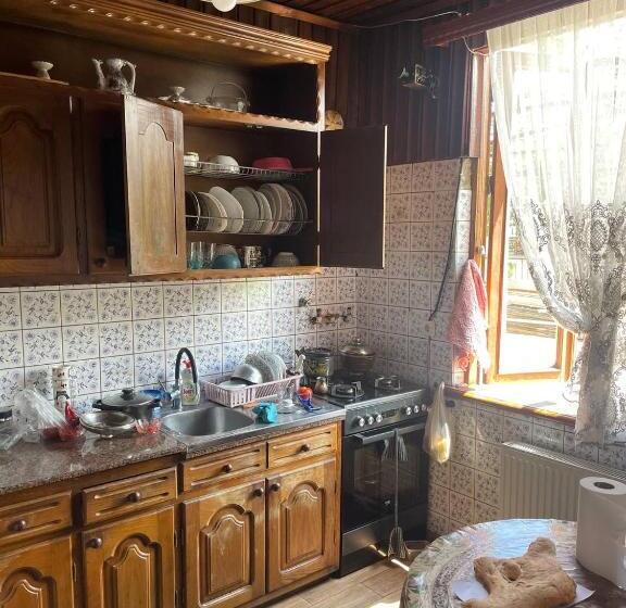 پانسیون Guest House Eteri