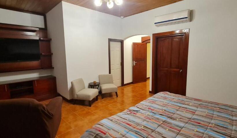 پانسیون Hostal Casa San Mateo