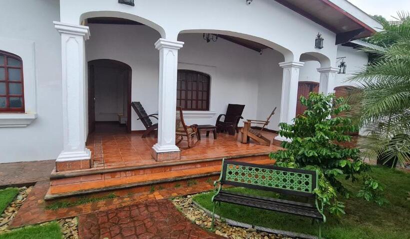 پانسیون Hostal Casa San Mateo