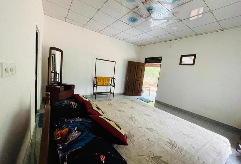 פנסיון Railway Bungalow