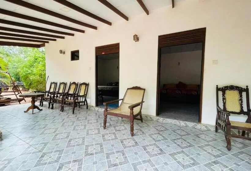 Majatalo Railway Bungalow