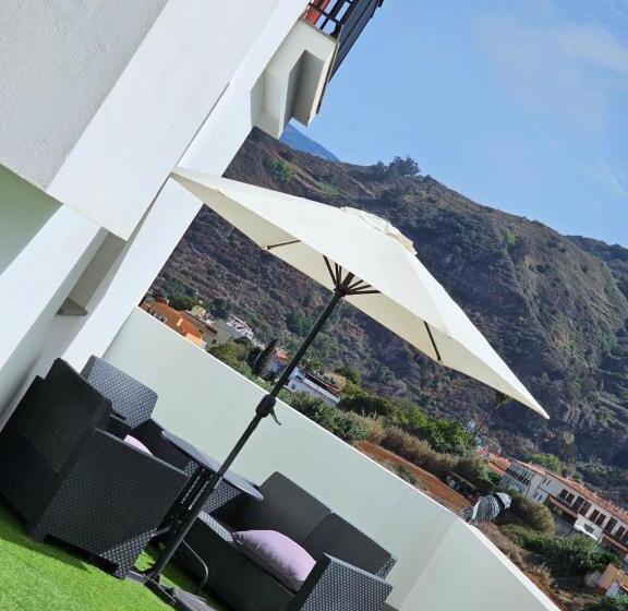 پانسیون Villa Anahera Rooms