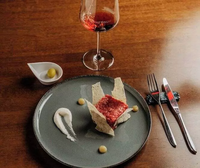 リゾートホテル The Vinum Suites