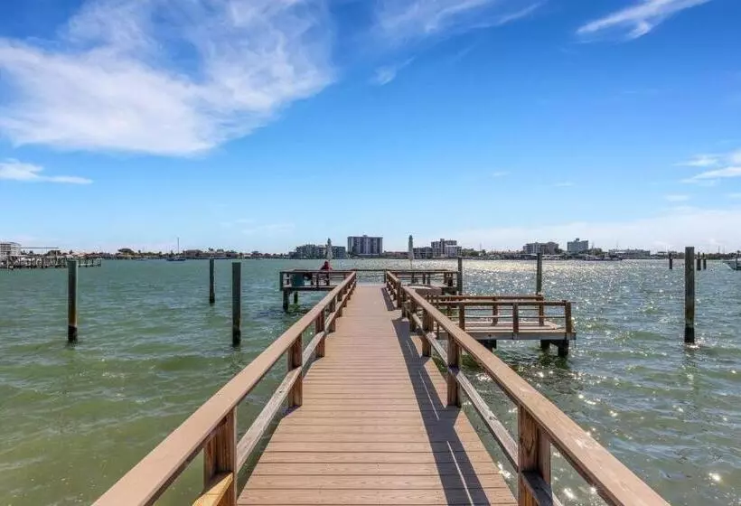 استراحتگاه Water View & Heated Pool   Steps To Sand, Bayview Beauty B 5