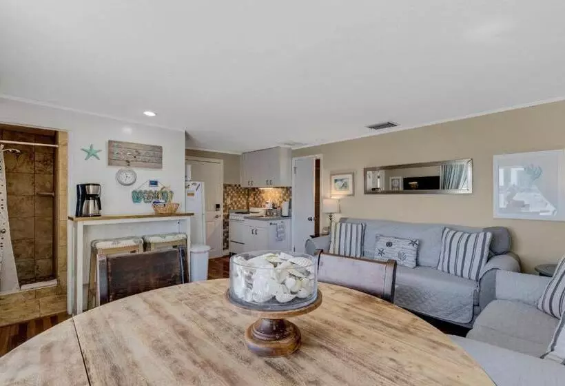 استراحتگاه Water View & Heated Pool   Steps To Sand, Bayview Beauty B 5