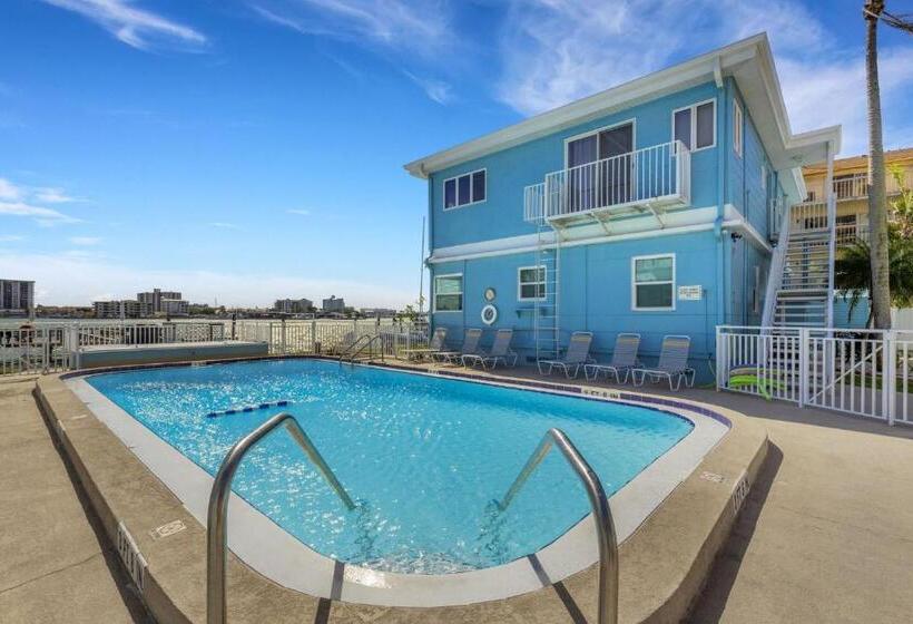 Курорт Water View & Heated Pool   Steps To Sand, Bayview Beauty B 5