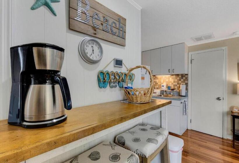 Курорт Water View & Heated Pool   Steps To Sand, Bayview Beauty B 5