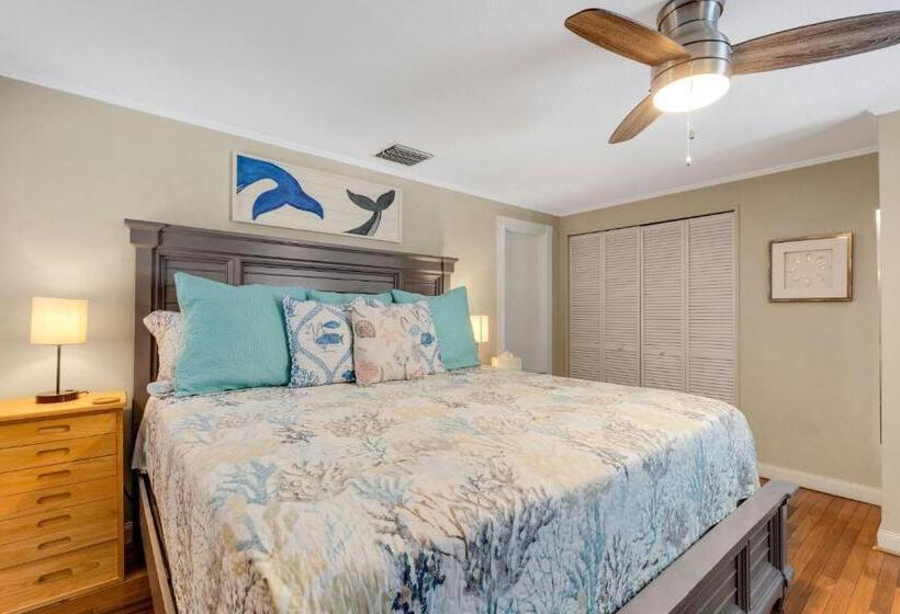 Курорт Water View & Heated Pool   Steps To Sand, Bayview Beauty B 5