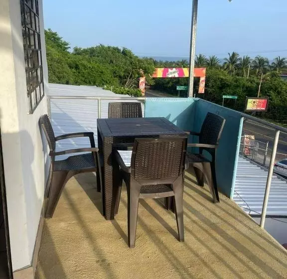 ユースホステル Nice And Privater Room 5 Minutes From El Tunco Beach