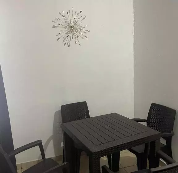 ユースホステル Nice And Privater Room 5 Minutes From El Tunco Beach