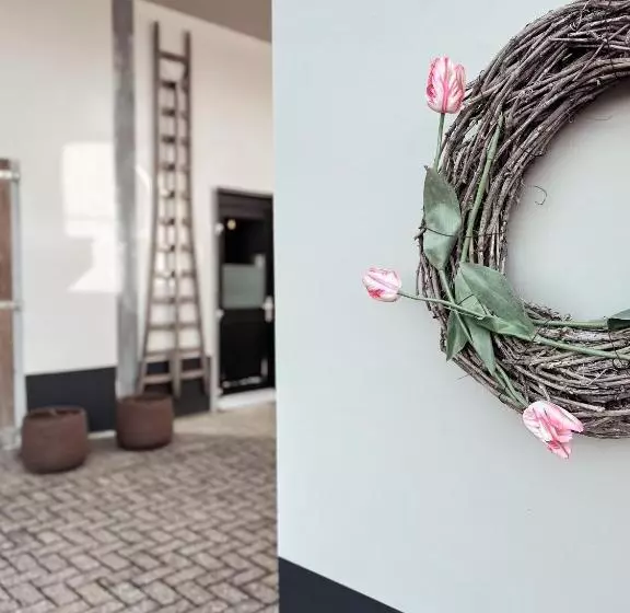 ベッドアンドブレックファースト Betuwsch Badhuys