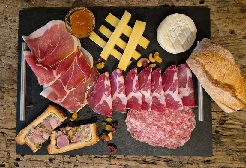 ベッドアンドブレックファースト Côté Tour