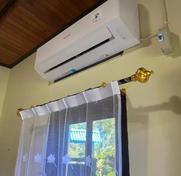 Aamiaismajoitus (B&B) Family Guest House