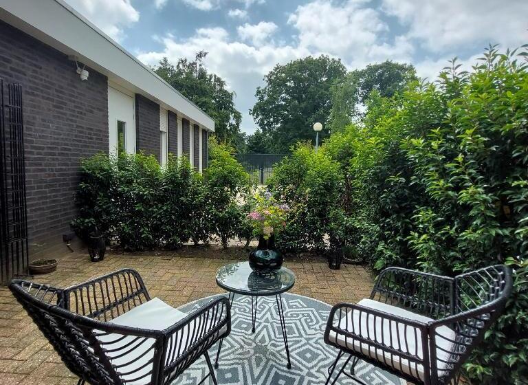 مبيت وإفطار Galerie Maison D Art