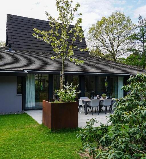 مبيت وإفطار Galerie Maison D Art