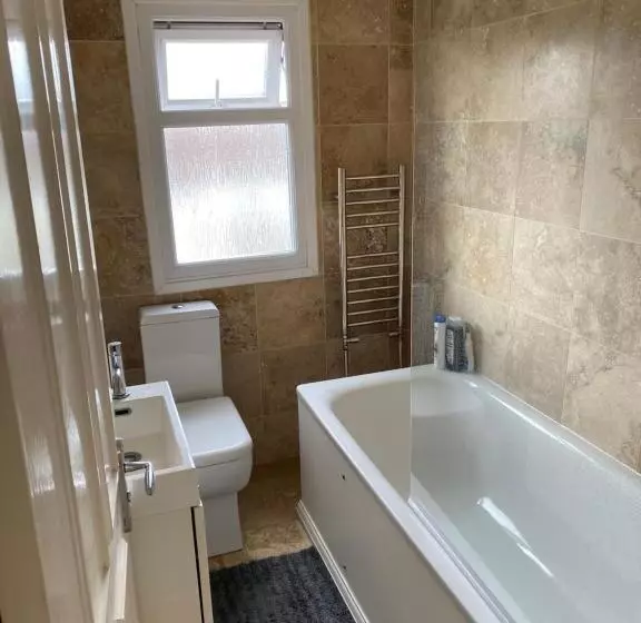 تختخواب و صبحانه Room In Lambeth