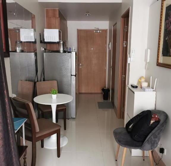 Hotell Mall Of Asia Pasay Shore 3 Tower 2 Residences