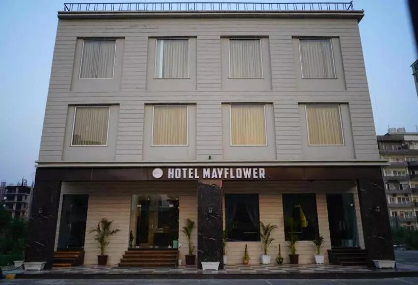 ホテル Mayflower