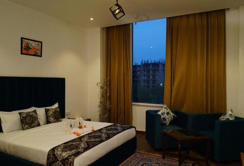 Отель Mayflower