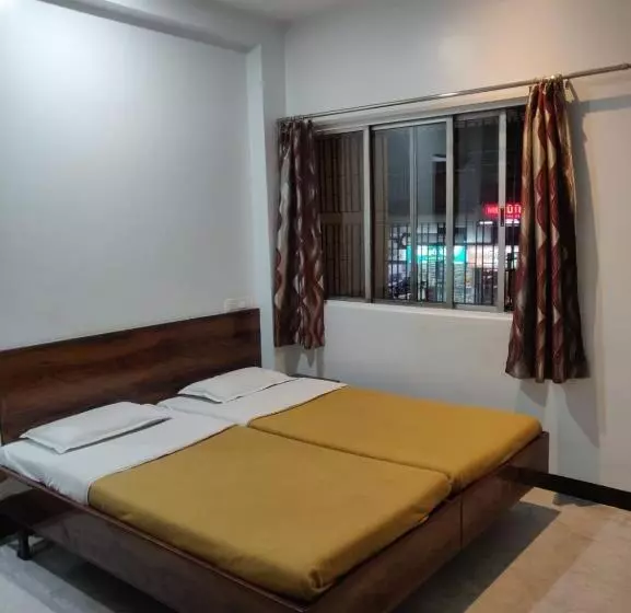 Hotel Parth Residency