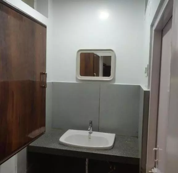 Hotel Parth Residency