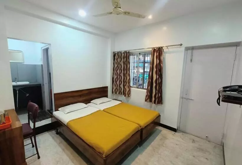 Hotel Parth Residency