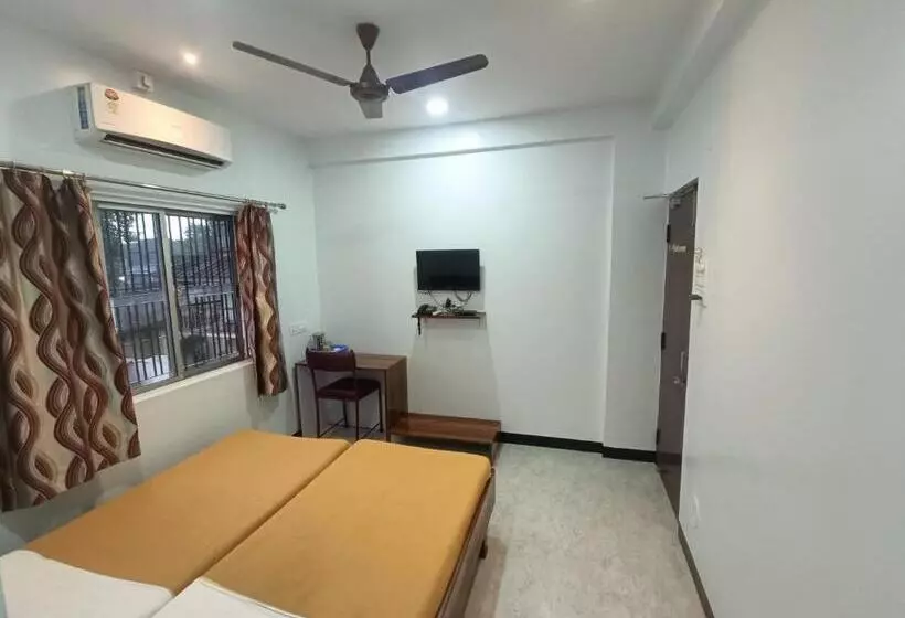 Hotel Parth Residency