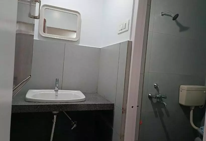 Hotel Parth Residency