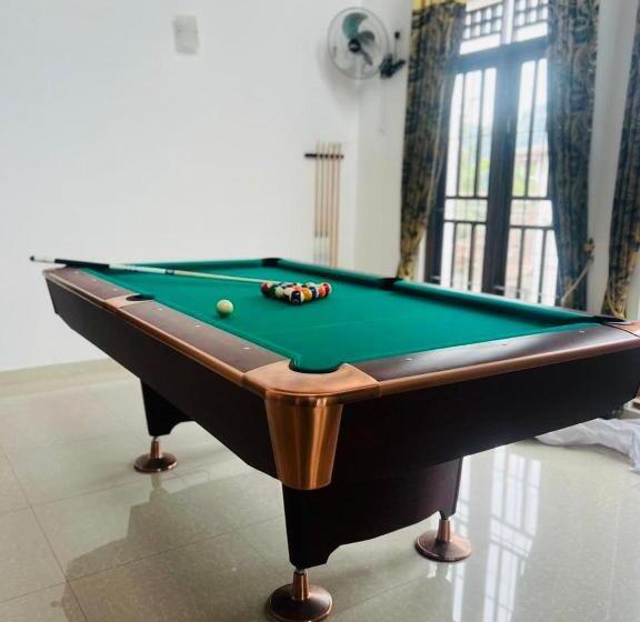 فندق The White House Resort