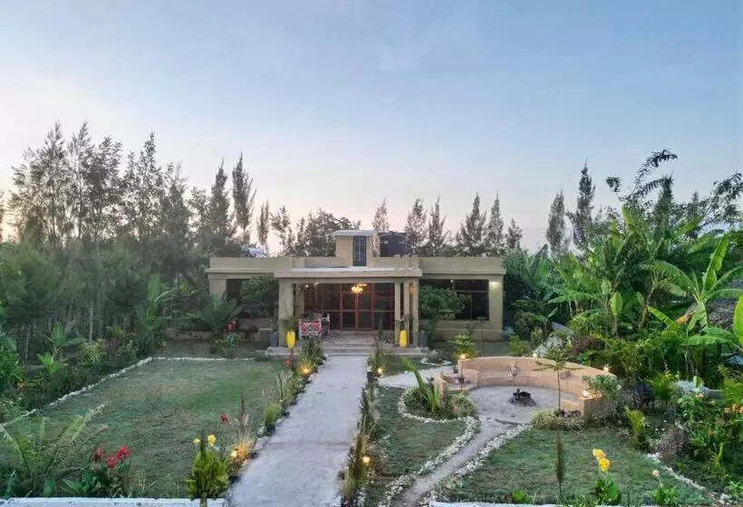 هتل Ubuntu Kreative Village
