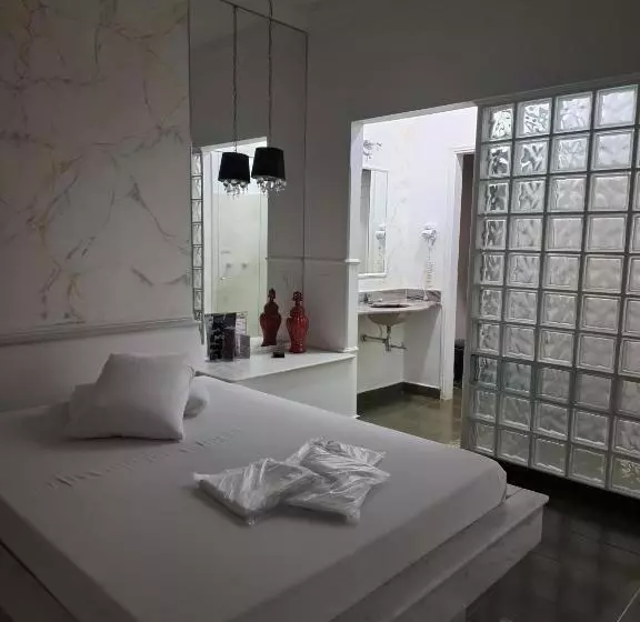 Motel Marajas Mococa   Apartamento 02